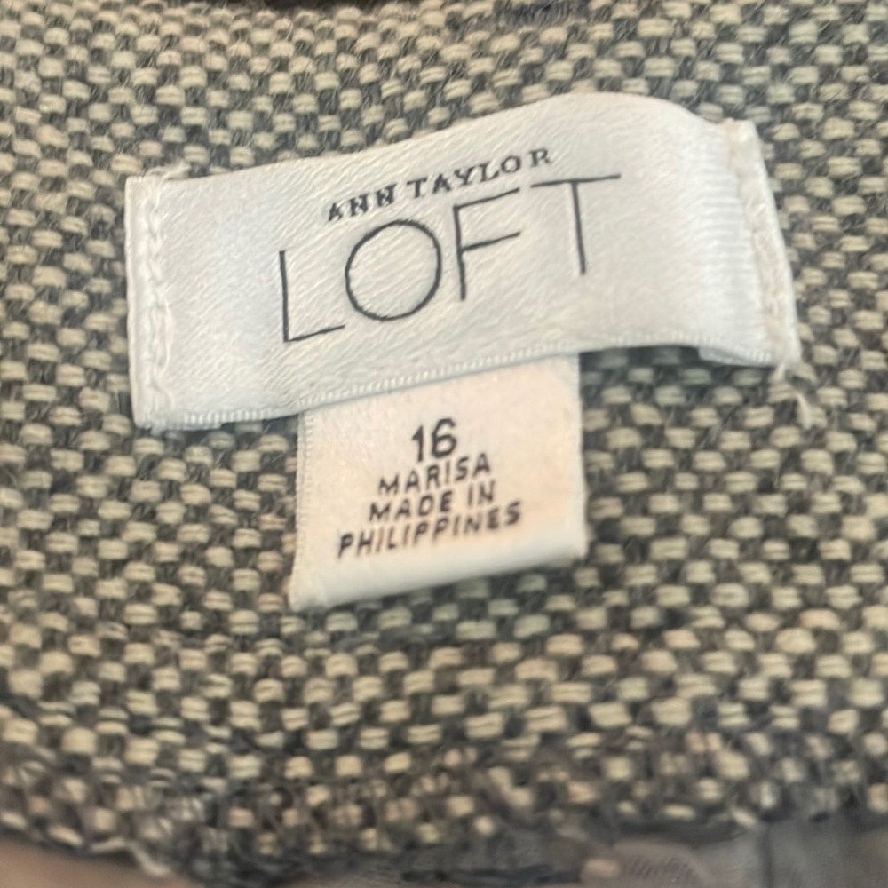 Ann Taylor Knickers/Capris
